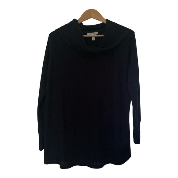 Jessica Simpson Maternity Waffle Weave Top - Picture 2 of 9